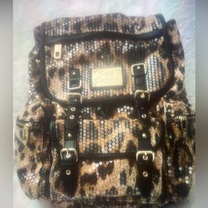 Great shape,perfect condition used it a few times in college but lke brand new